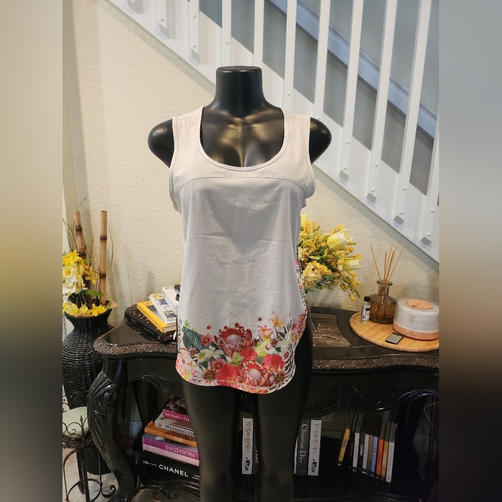 Lululemon Split Singlet size S